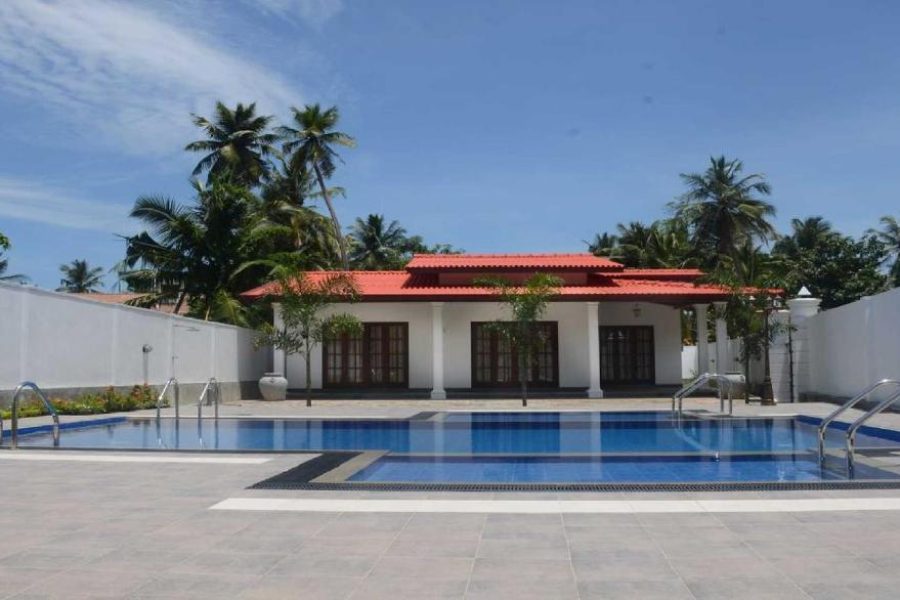 6 Bedroom Villa in Hikkaduwa – 22783