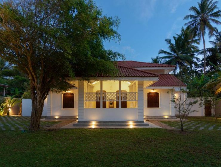 4 Bed Rooms Botiqe Villa Ahangama