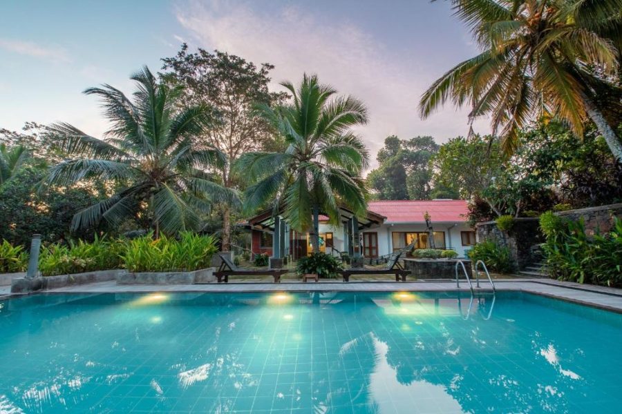 4 Bedroom Villa in Hikkaduwa – 24099