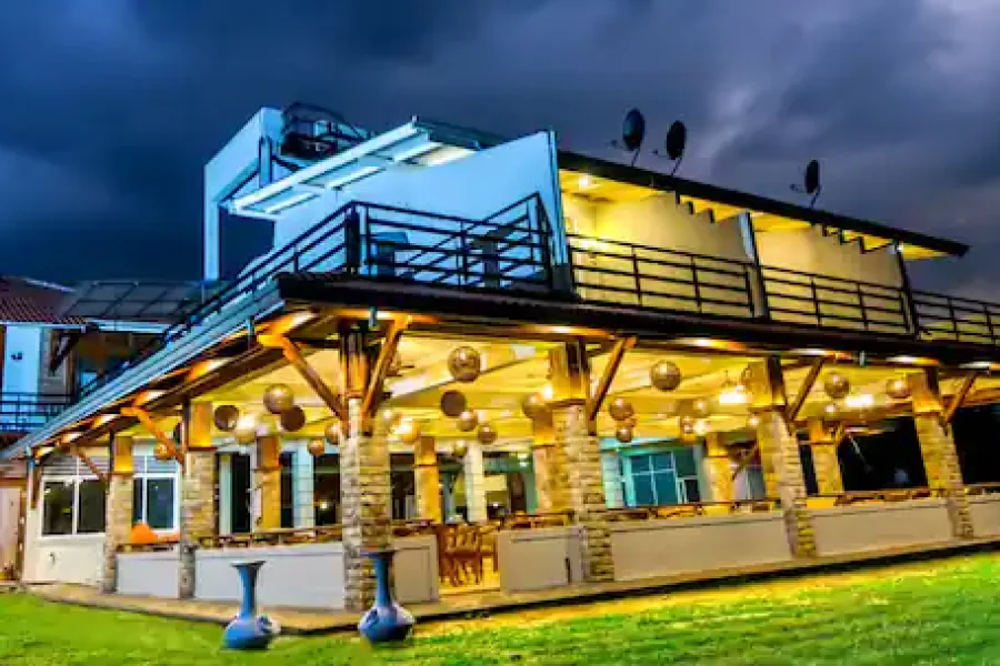 7 Bedroom Villa in Kuruvita – 17419