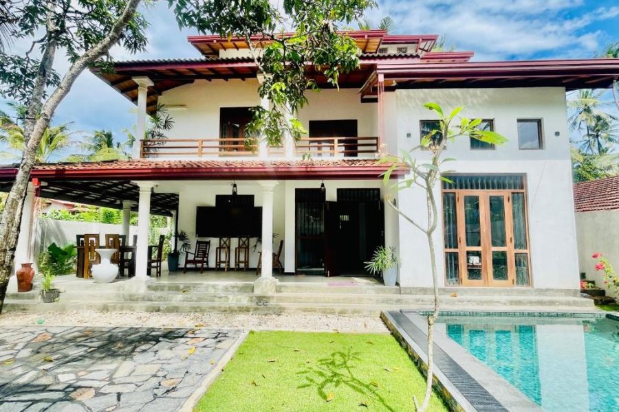 4 Bedroom Villa in Unawatuna – 19143