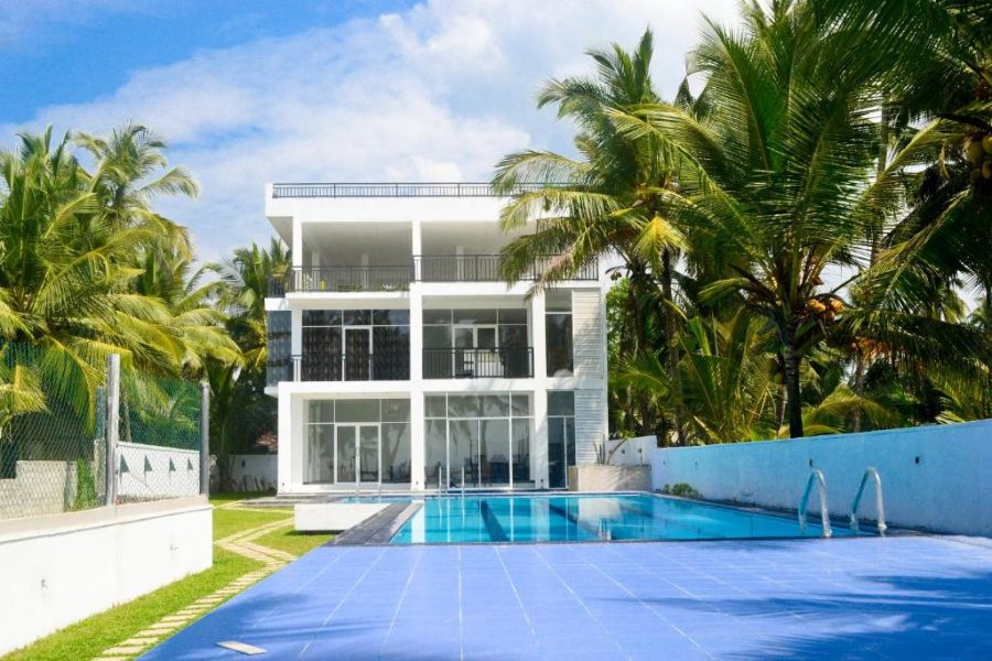 8 Bedroom Villa in Hikkaduwa – 22458