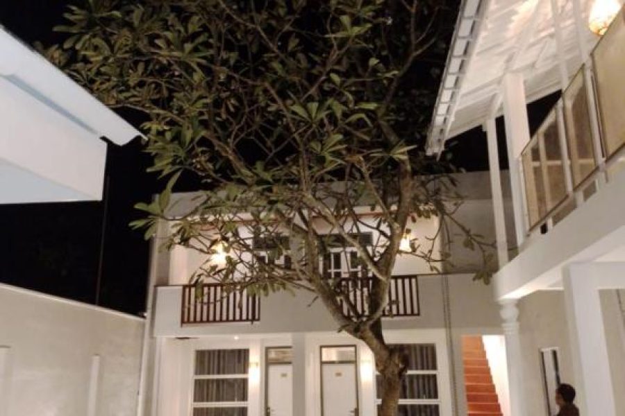 11 Bed Rooms Hotel Mirissa