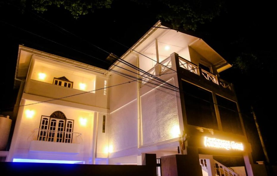 11 Bed Rooms Hotel Mirissa