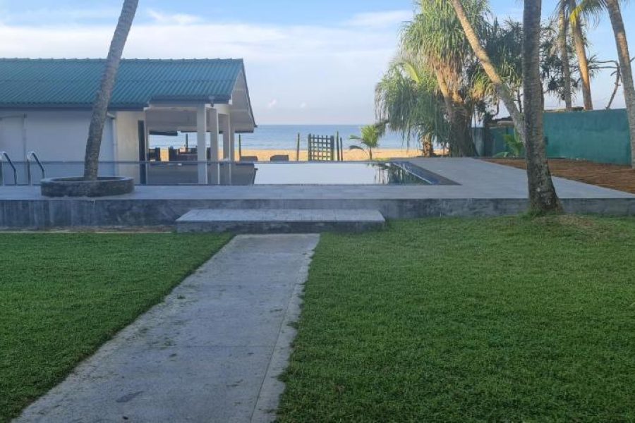 12 Bedroom Villa in Hikkaduwa – 33310