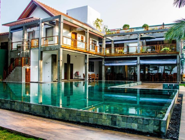 13 Bedroom Villa in Hikkaduwa – 34655