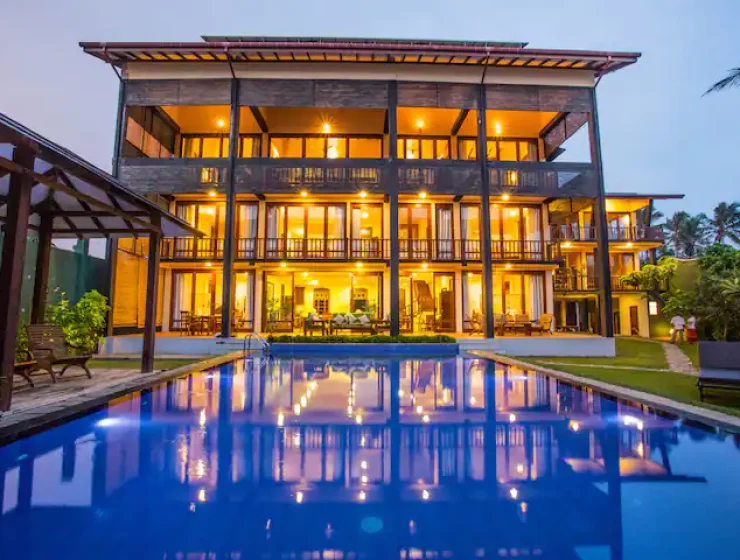 11 AC Bedroom Villa – Sleeps 22, Beach front, Pool