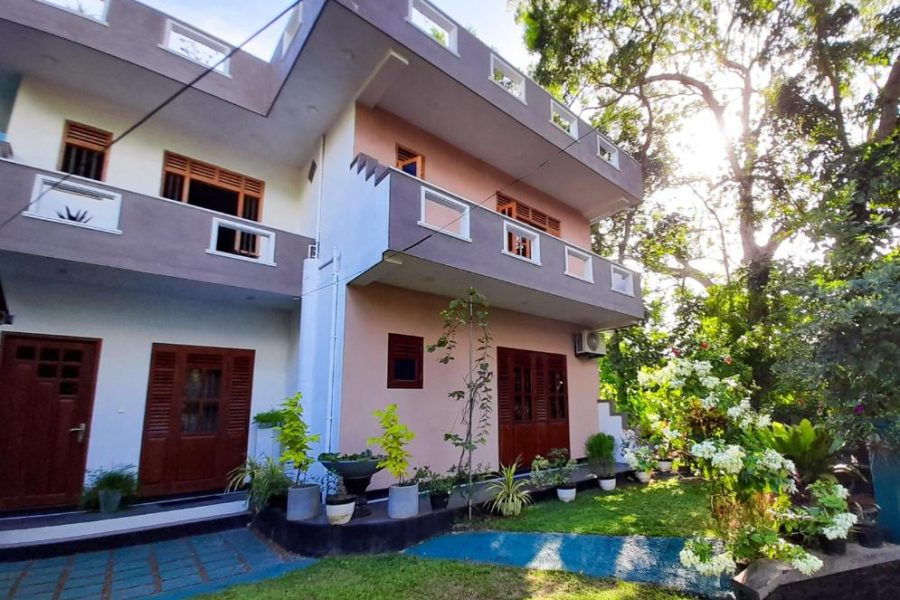 4 Bedroom Villa in Hikkaduwa – 35818