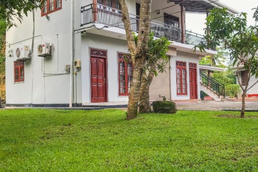 6 Bedroom Villa in Hikkaduwa – 36005