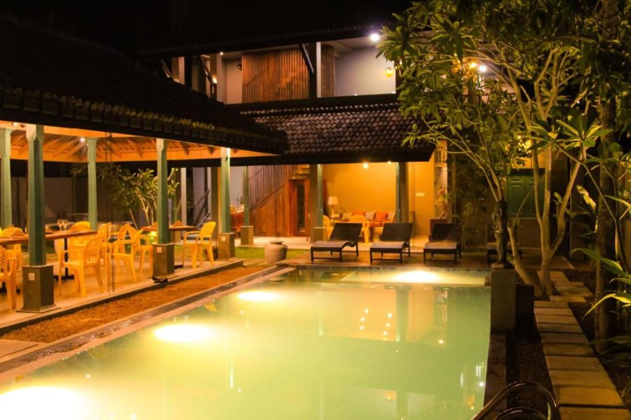 8 Bedroom Villa in Hikkaduwa – 36509