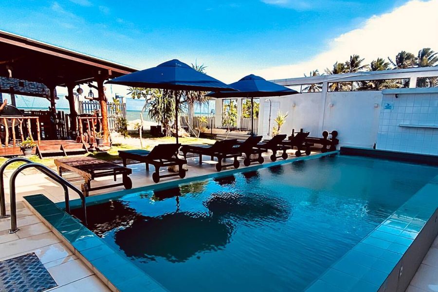 5 Bedroom Villa in Hikkaduwa – 36580