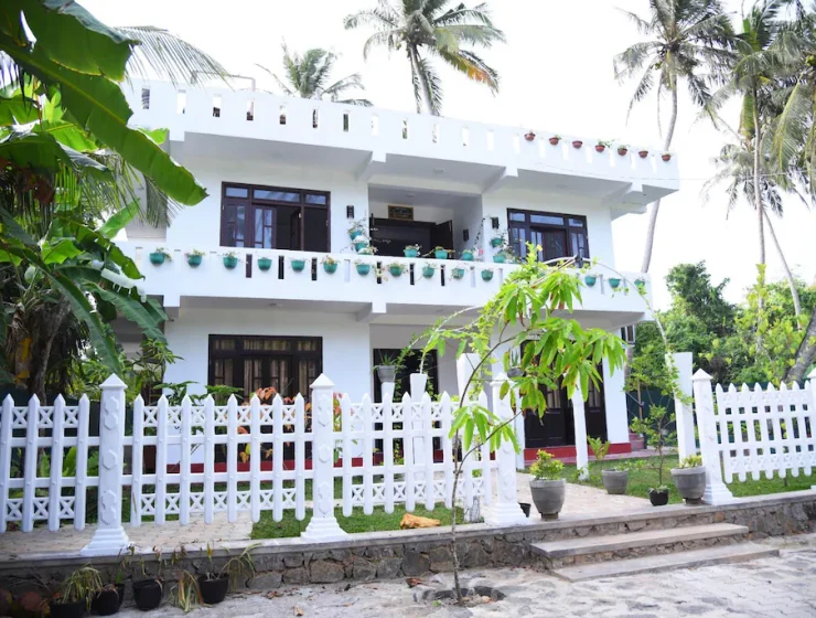 8 Bedroom Villa in Galle – 39173